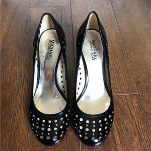 Michael Kors Patent Leather Black Cut Out Heels Pumps. Size 6